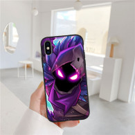 Coque iPhone 15 Fortnite Personnage Corbeau Violet - Design Unique