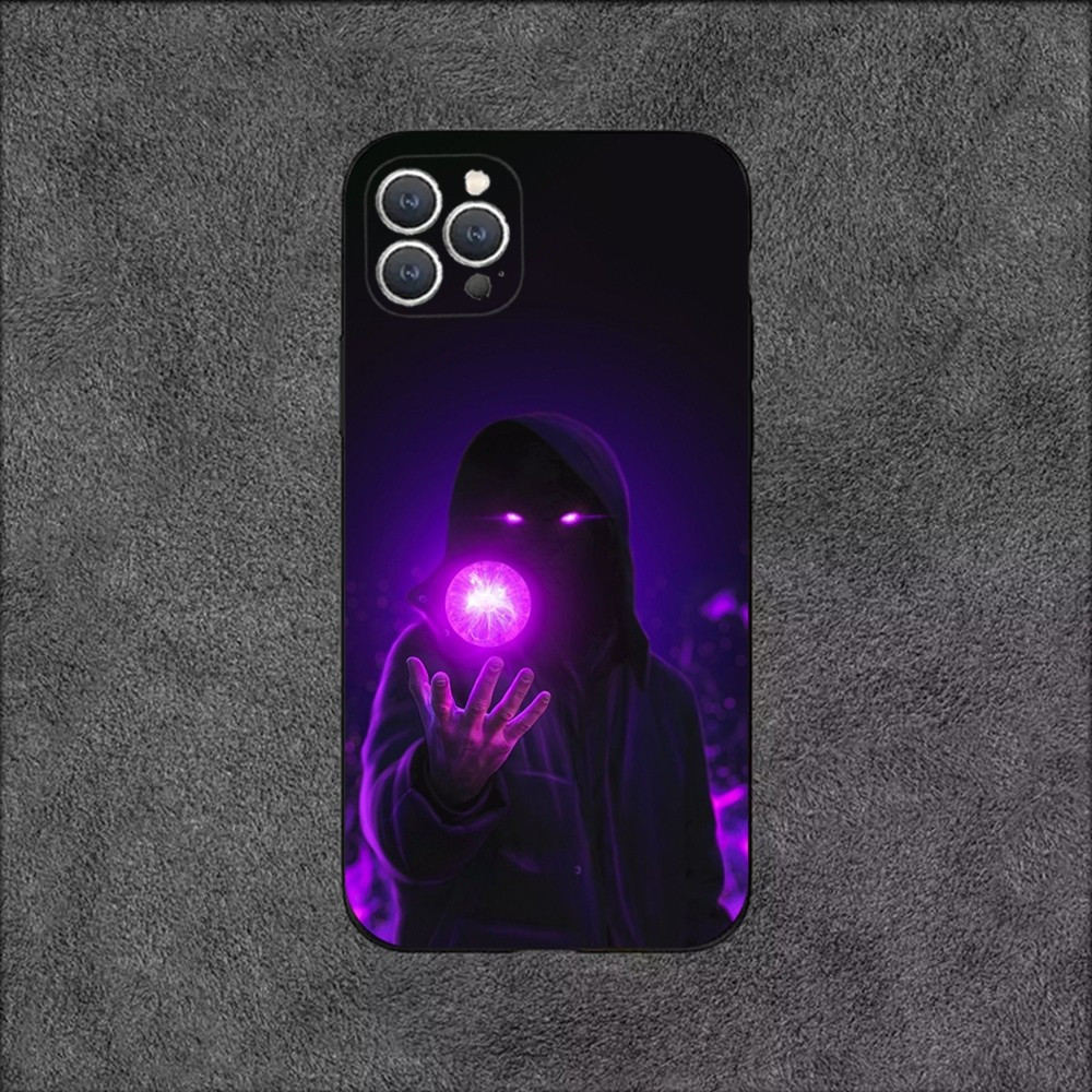 Coque iPhone Mage Violet Lumineux - Protection & Style Unique