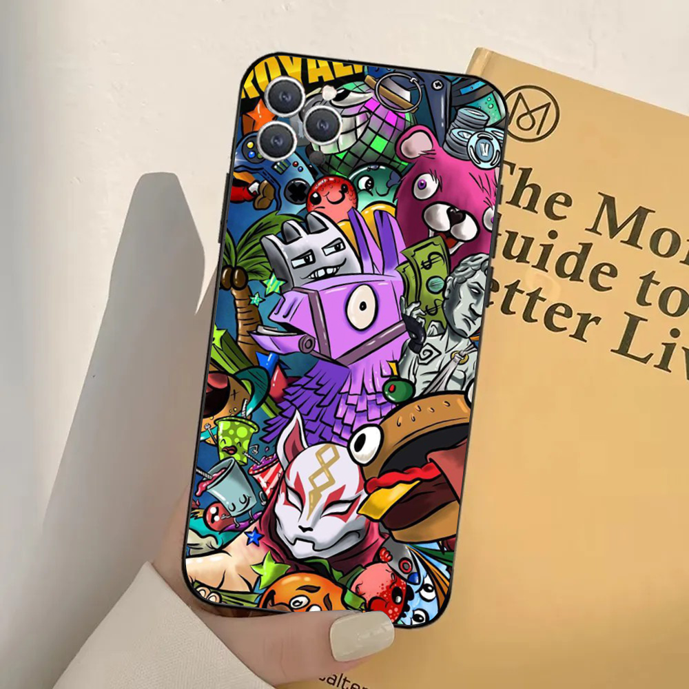 Coque iPhone 13 Fortnite : Design Unique avec Personnages et Couleurs Éclatantes