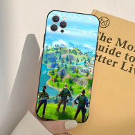 Coque iPhone Fortnite - Paysage et Personnages en Action