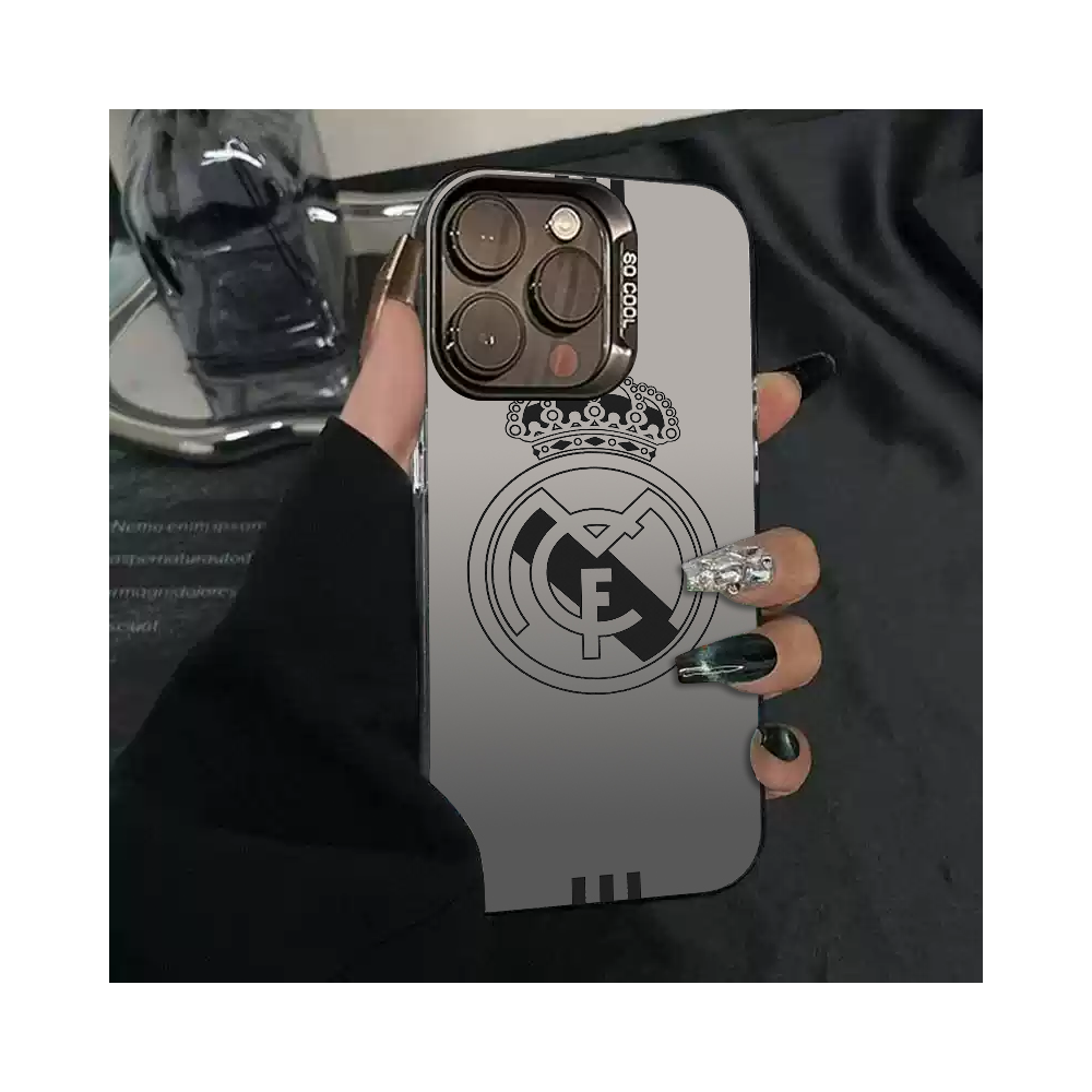 Coque iPhone 12 Real Madrid - Élégance et Passion Footballistique