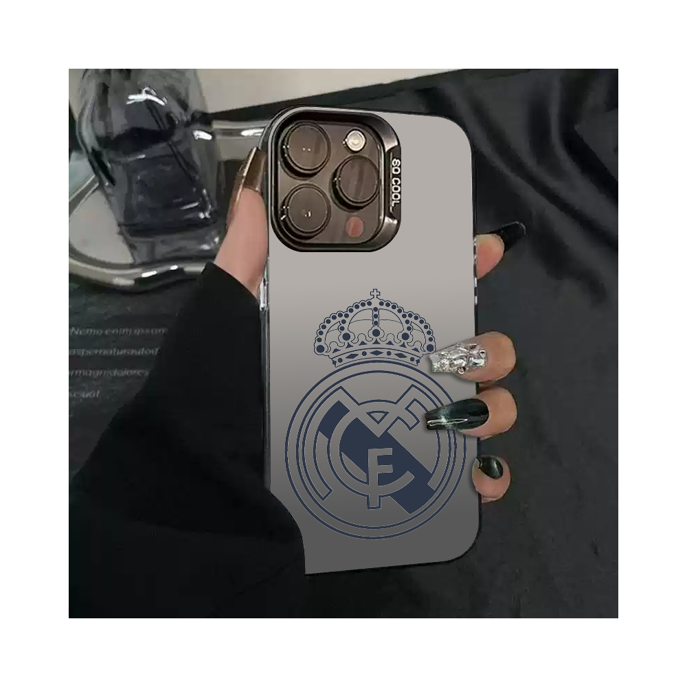 Coque iPhone 15 Real Madrid : Protégez votre téléphone avec style