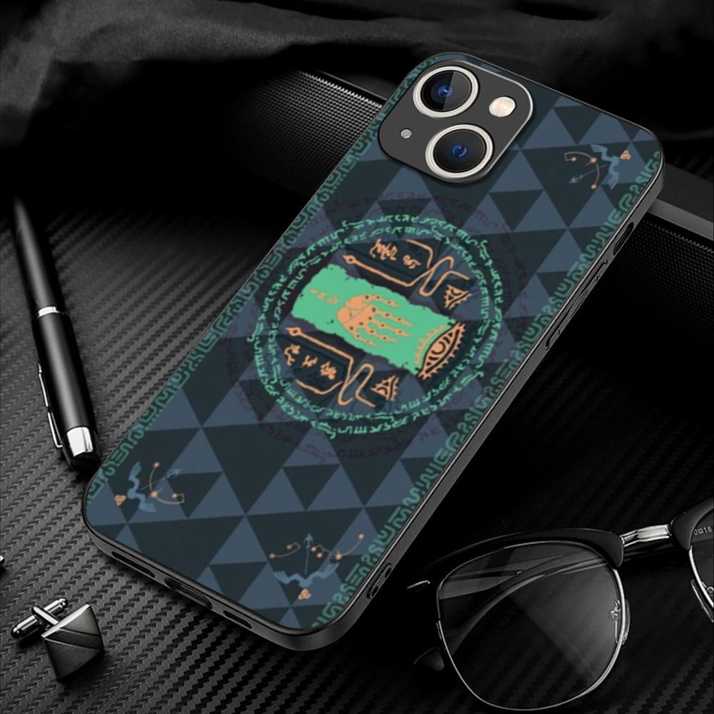 Coque iPhone 16 Pro Design Mystique: Symbole et Protection