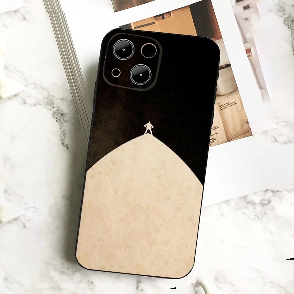 Coque iPhone 13 Pro Design Minimaliste : Silhouette sur Sommet